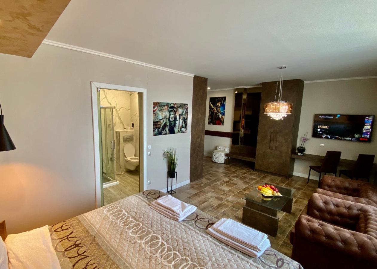 Luxury Apartments Ivon Plovdiv Buitenkant foto