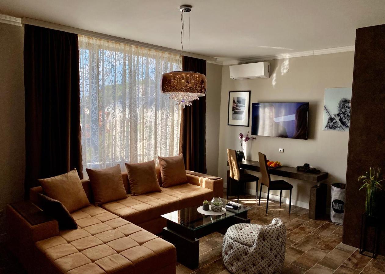 Luxury Apartments Ivon Plovdiv Buitenkant foto